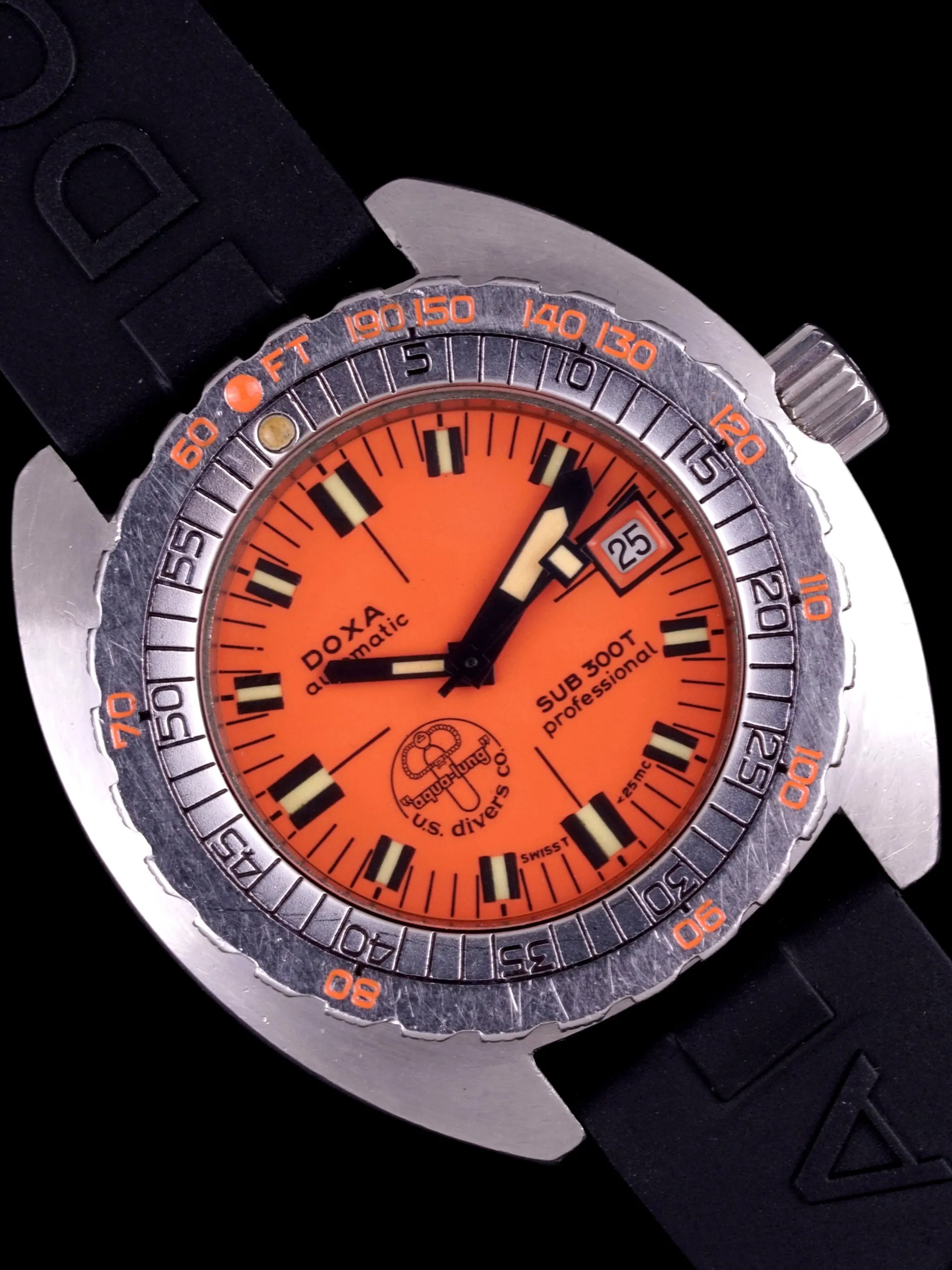 1960s DOXA Sub 300T Professional (Ref. 11899 4) "Aqua-Lung"