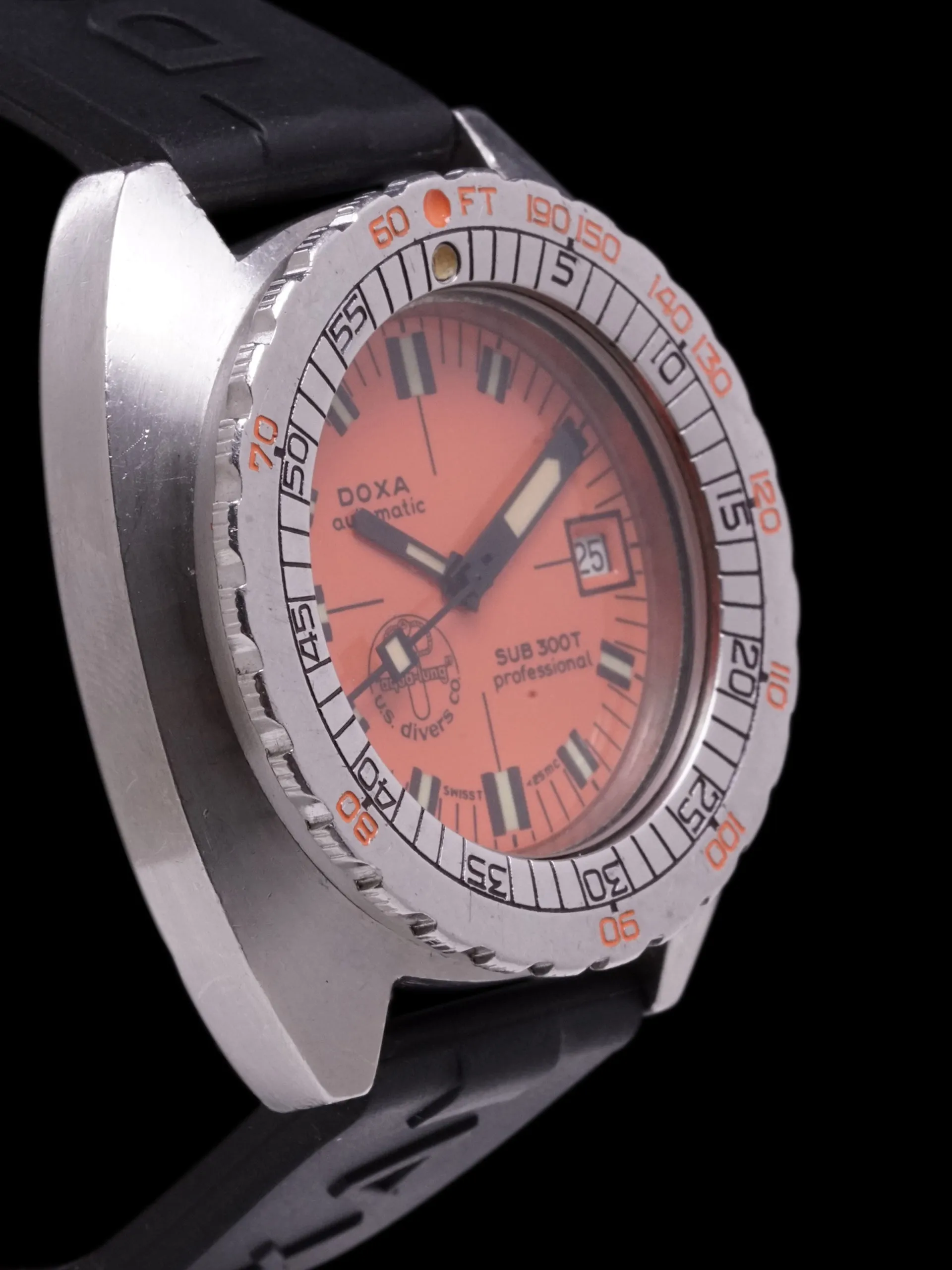 1960s DOXA Sub 300T Professional (Ref. 11899 4) "Aqua-Lung"