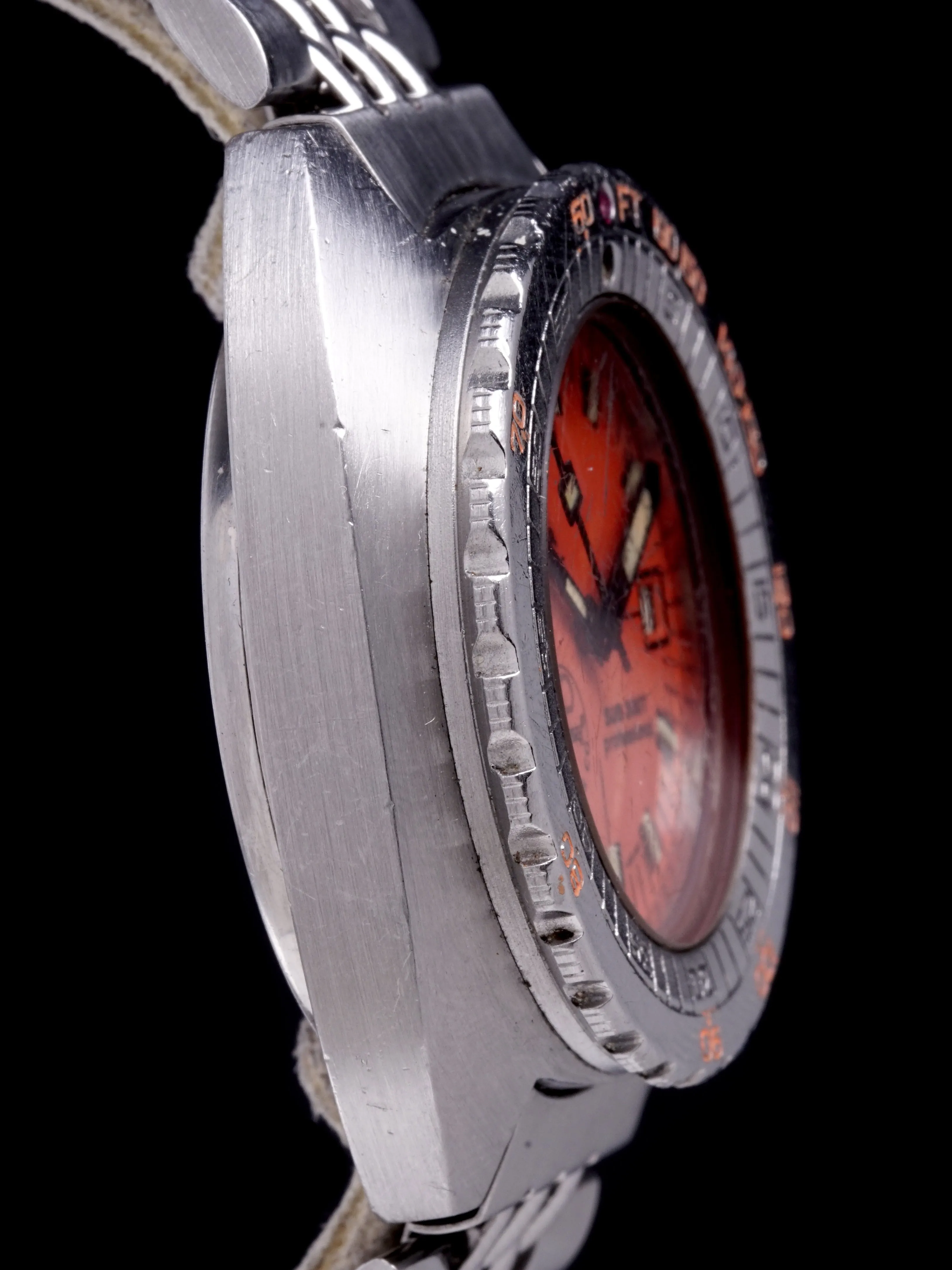 1970s DOXA Sub 300T Professional (Synchron Era) "Aqua-Lung"