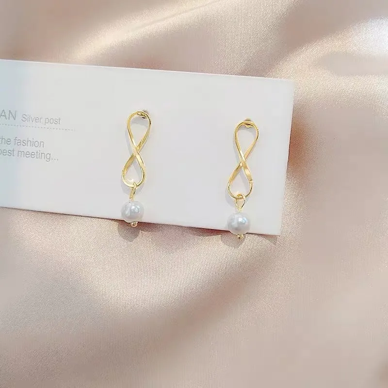 Light luxury earrings
