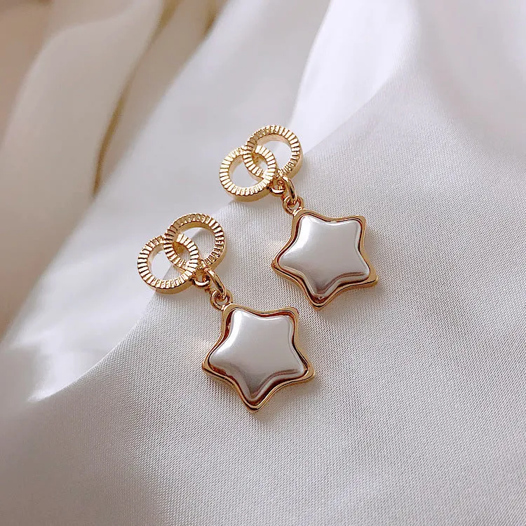 Light luxury earrings