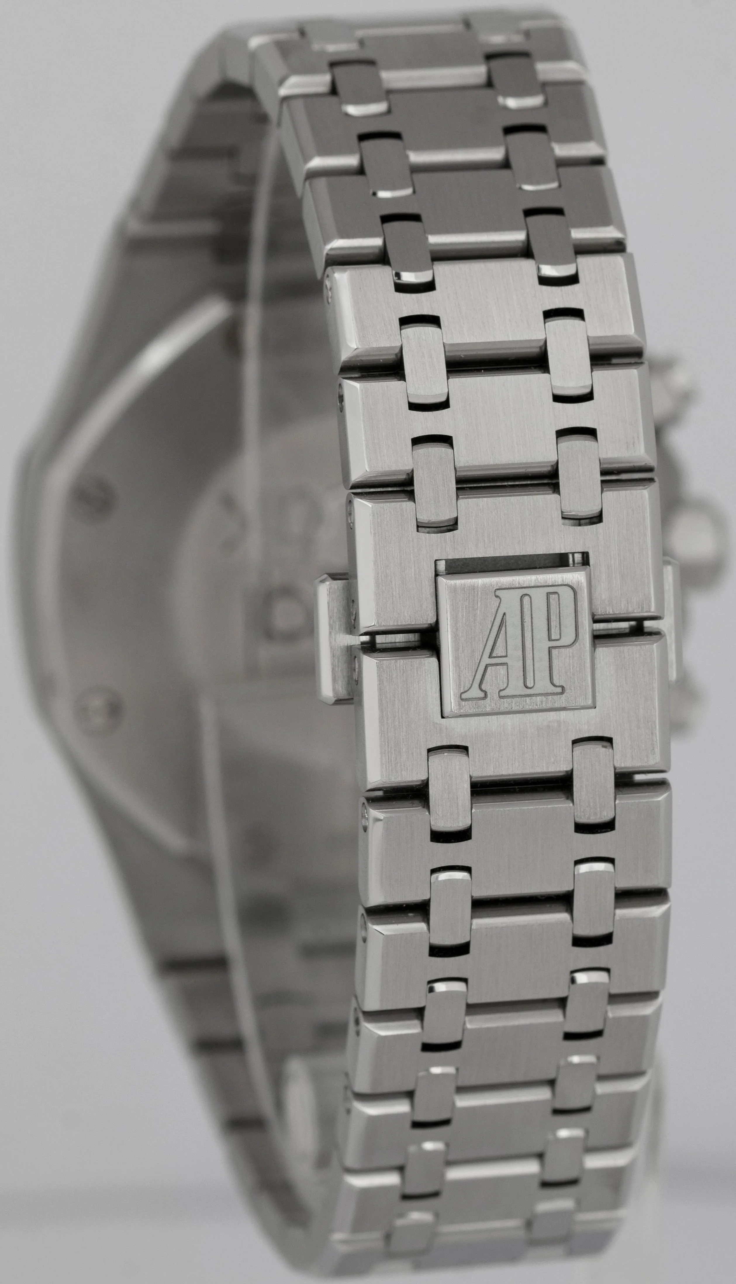 MINT PAPERS Audemars Piguet Royal Oak 41mm Chronograph Black Steel Watch 26320ST
