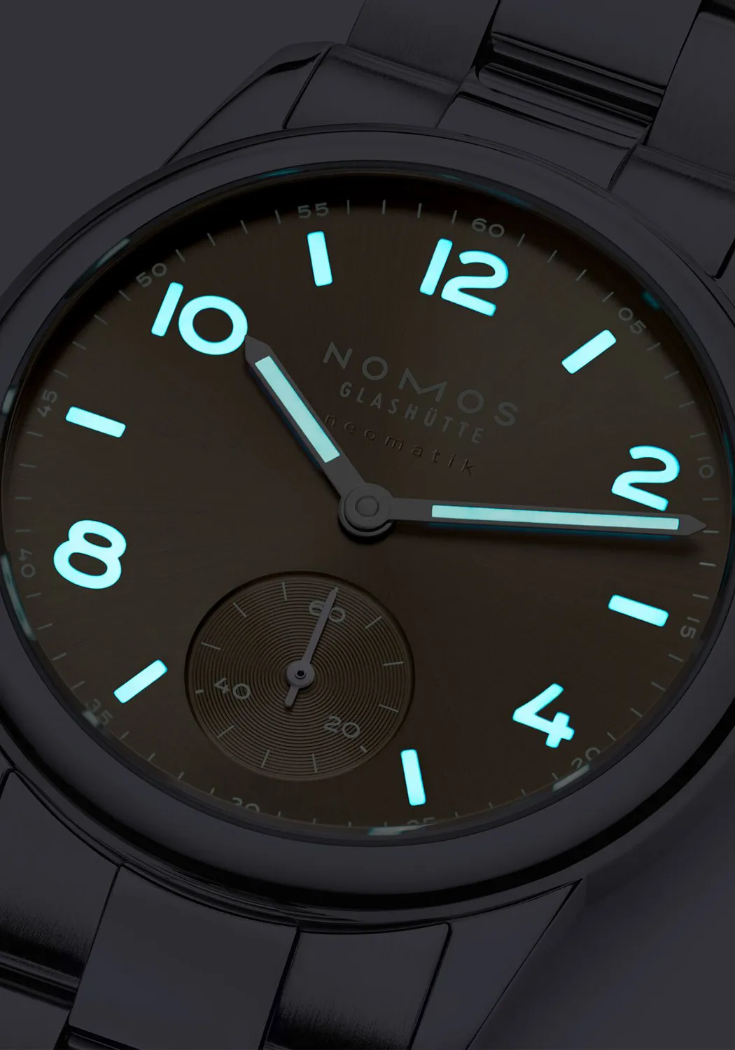 NOMOS Club Sport Neomatik 34 Gold