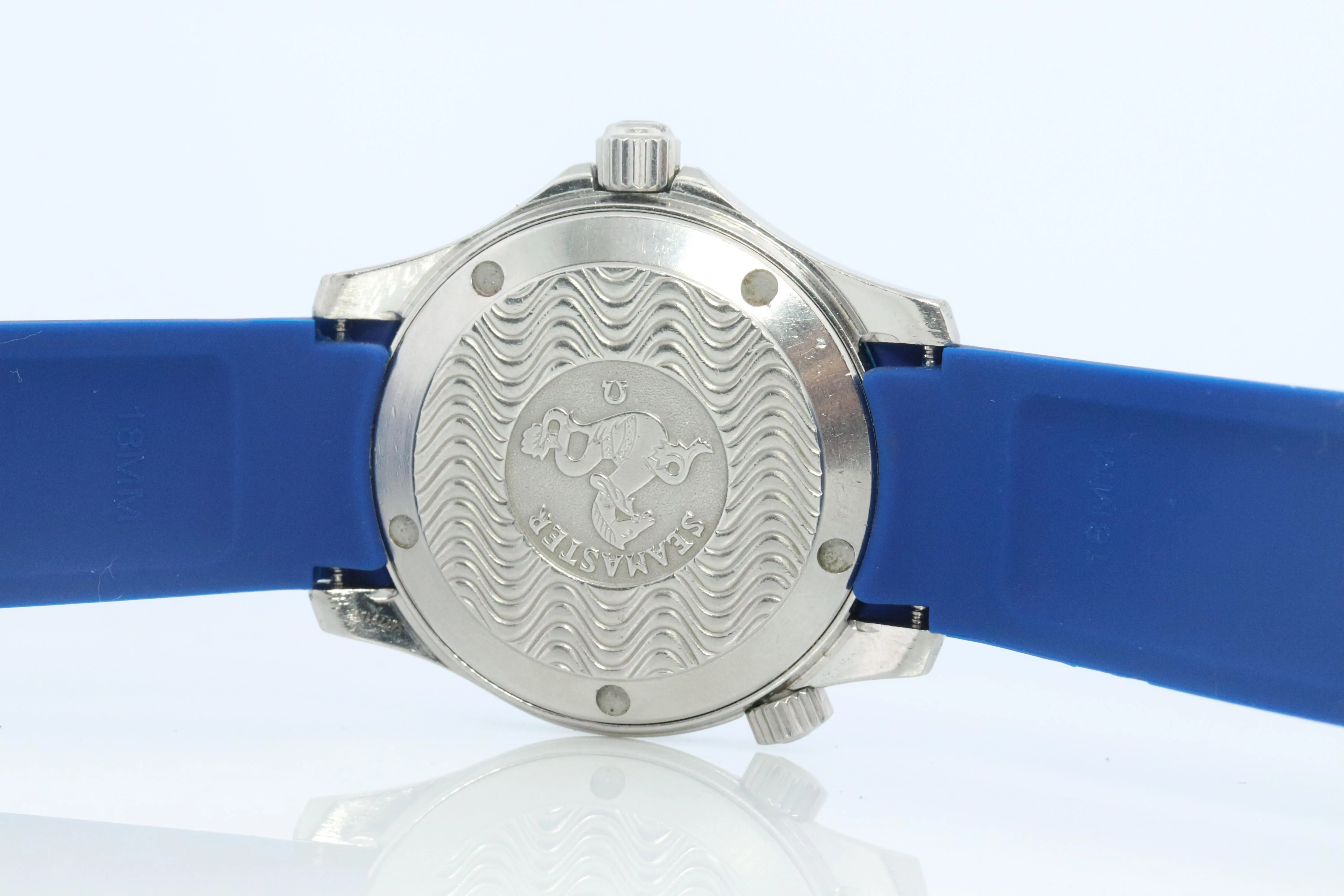 OMEGA Seamaster Professional 300m Automatic. Mens Omega Diving watch.