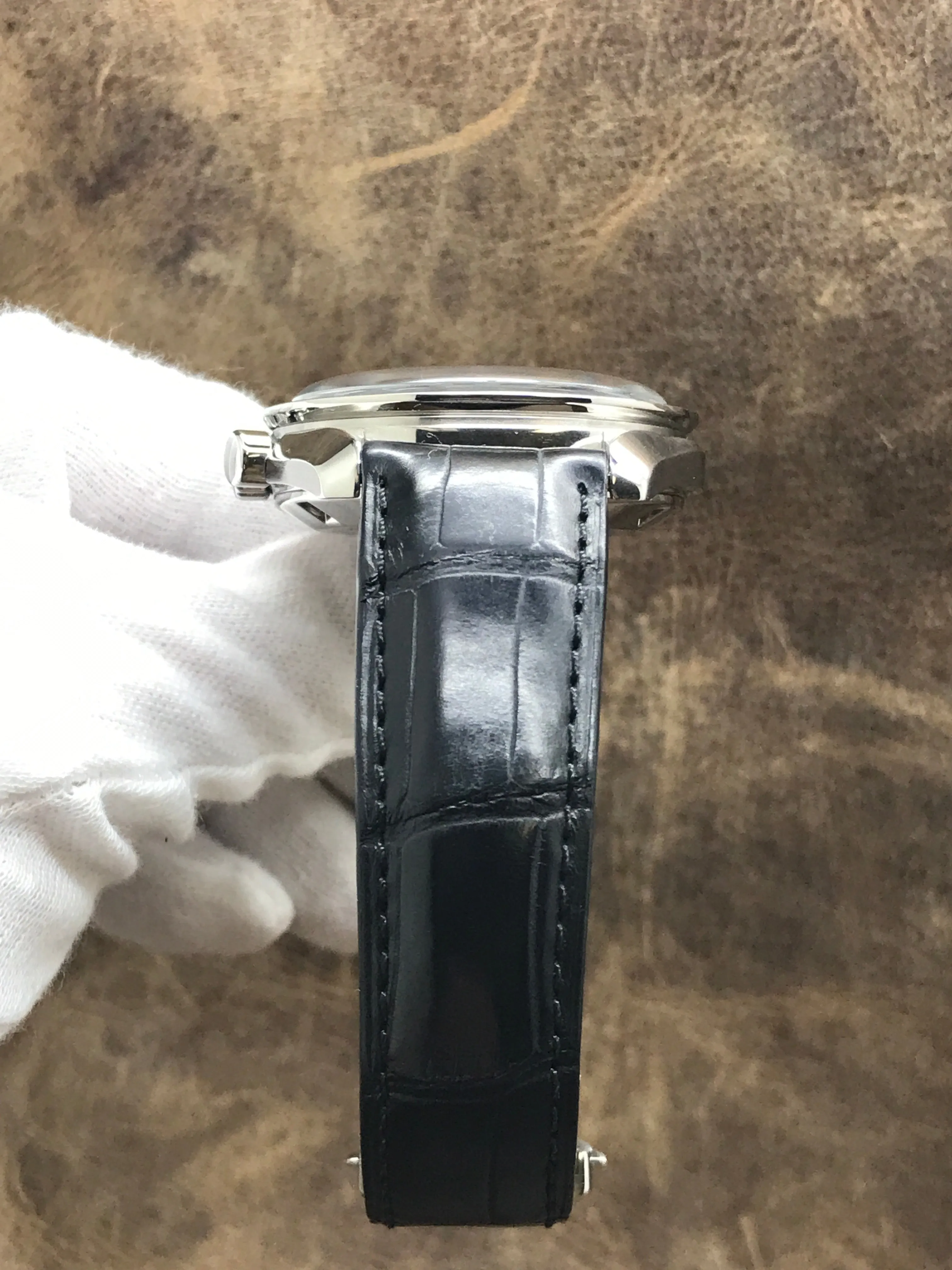 Omega Speedmaster Professional Moonwatch 311.33.42.30.01.001 Black Dial Hand Wind Men's Watch