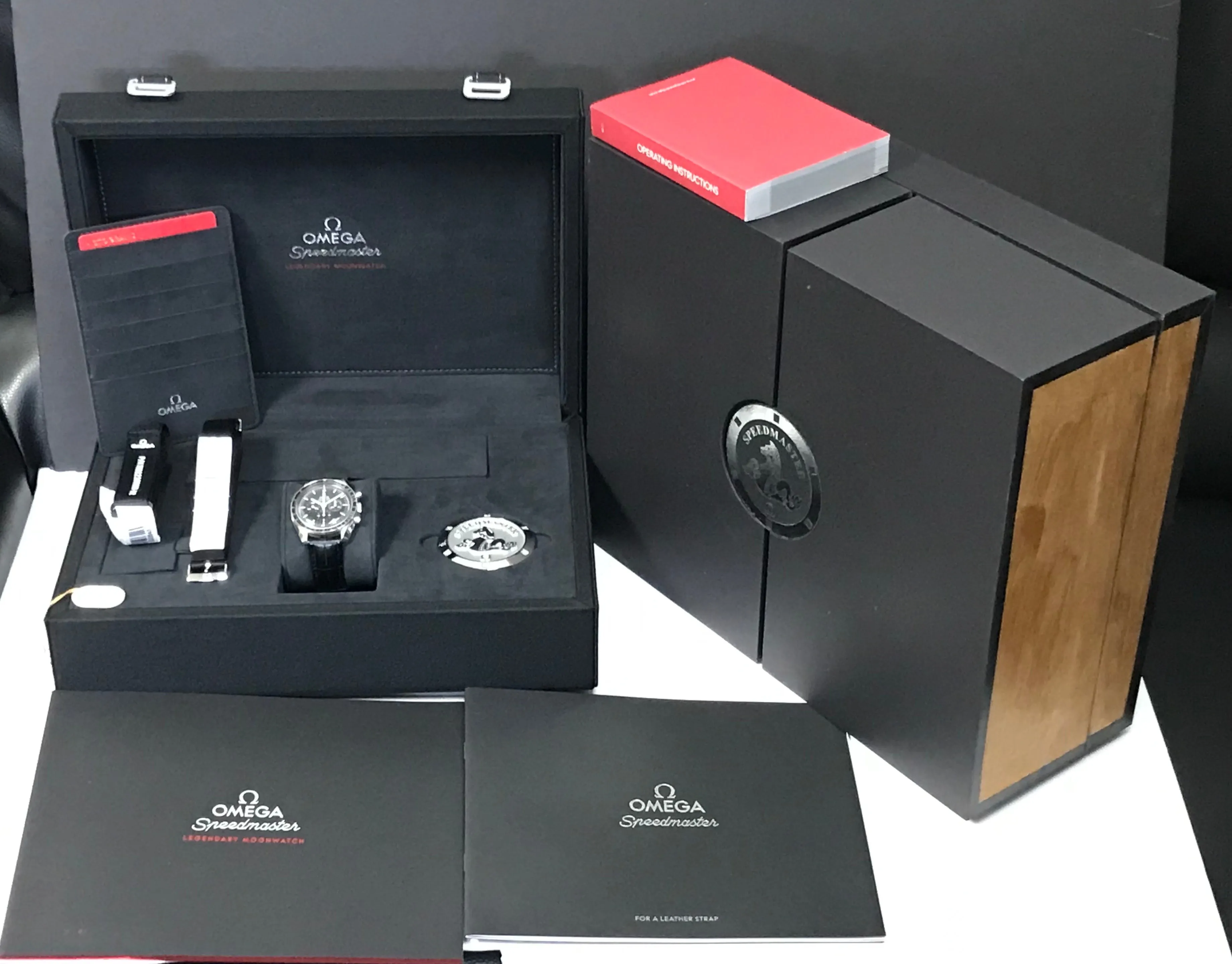 Omega Speedmaster Professional Moonwatch 311.33.42.30.01.001 Black Dial Hand Wind Men's Watch