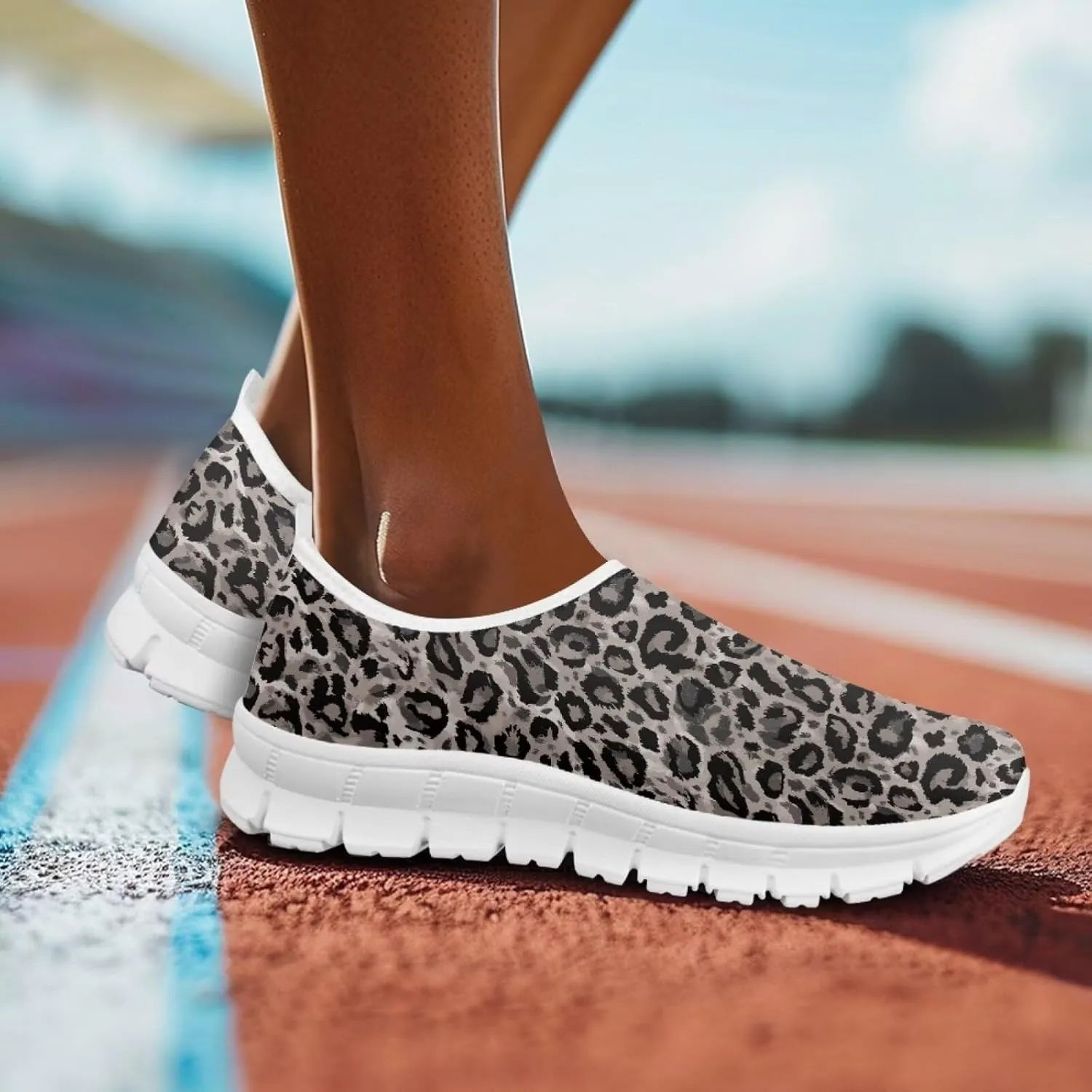 Pop Leopard Print Slip on Shoes Women Low Top Casual Mesh Shoes with Arch Support Insole Business Work Outdoor Sneaker