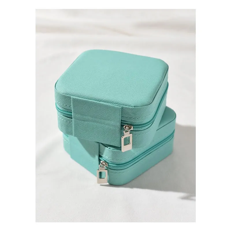 Portable And Compact Accessory Storage Box E0-21