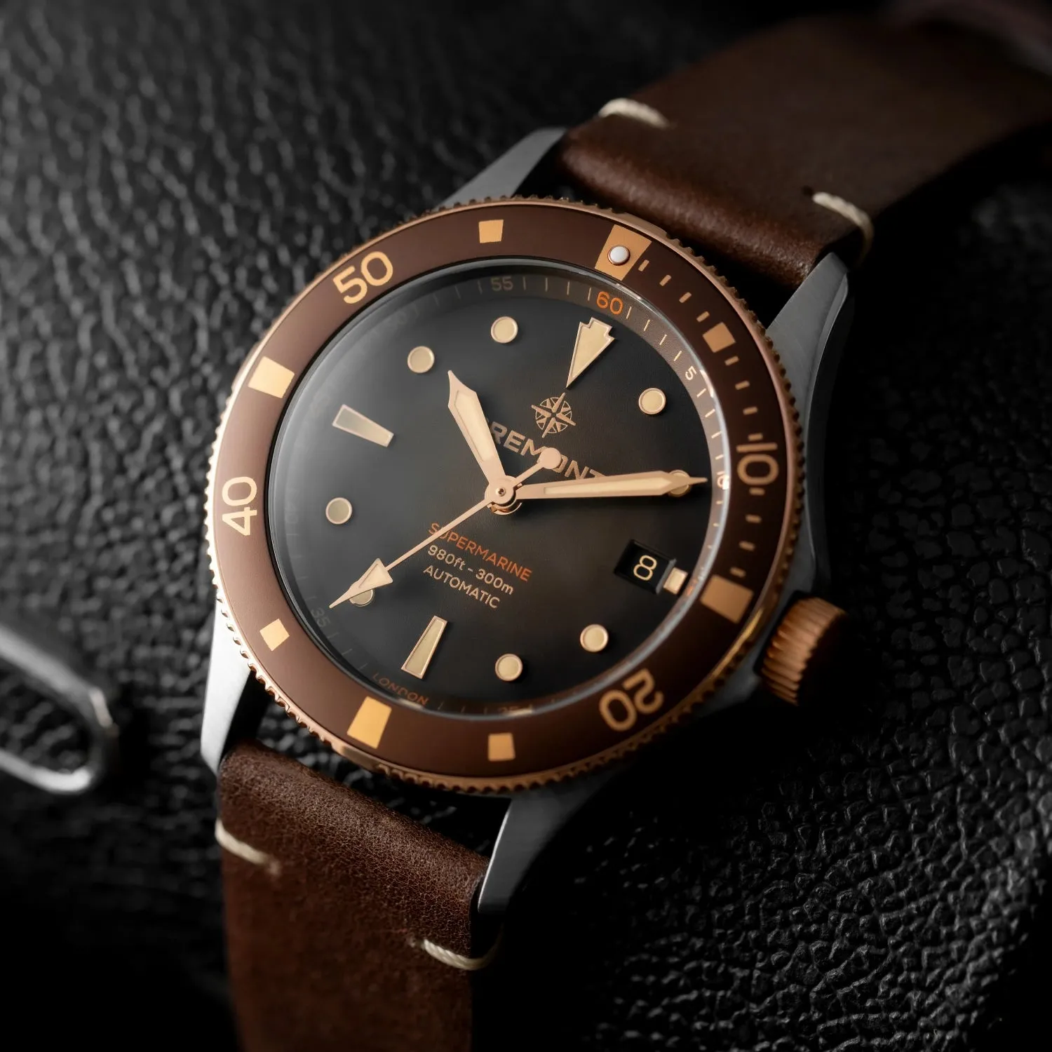 Supermarine 300M Date, Bi-Colour