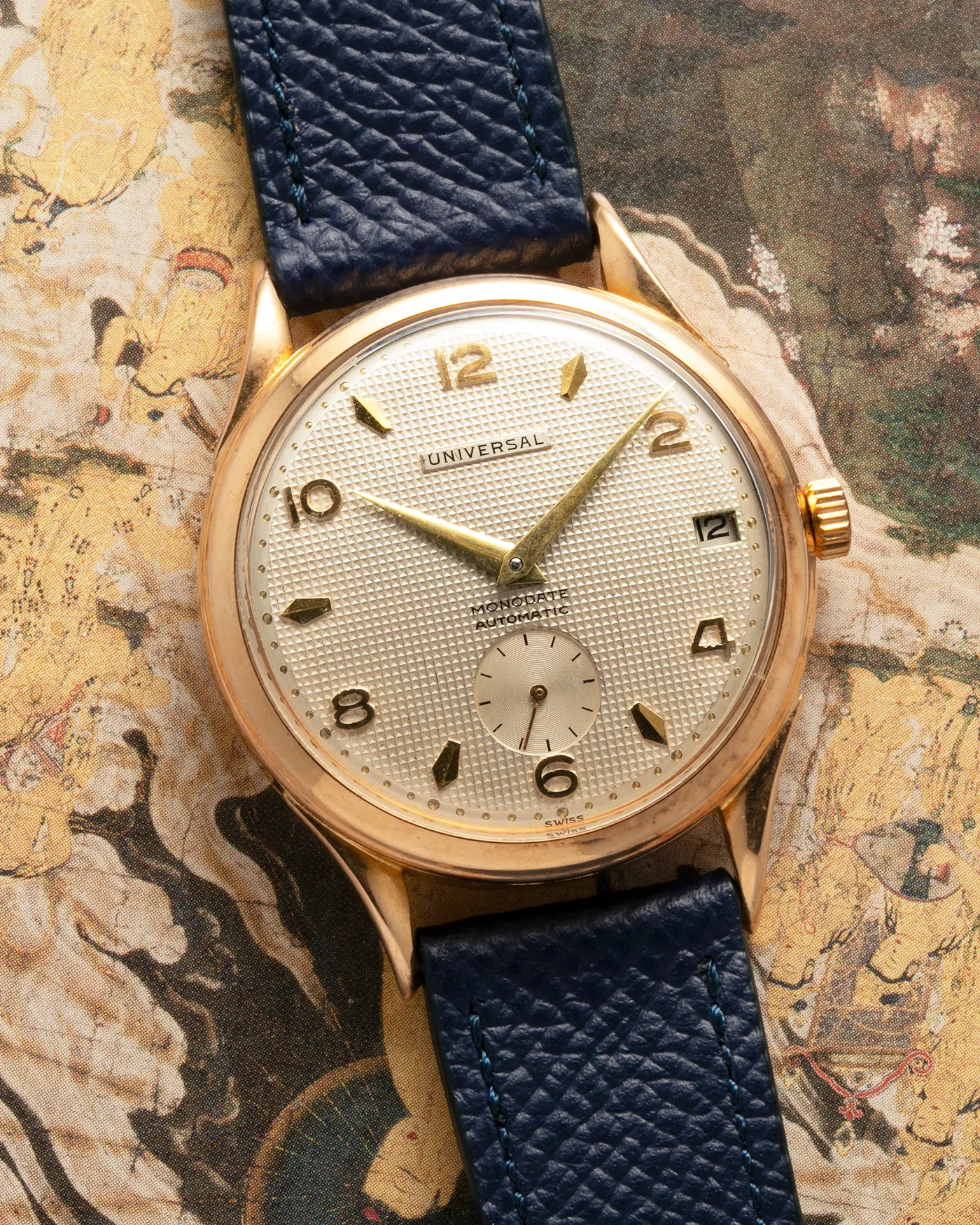 Universal Geneve Monodatic Yellow Gold