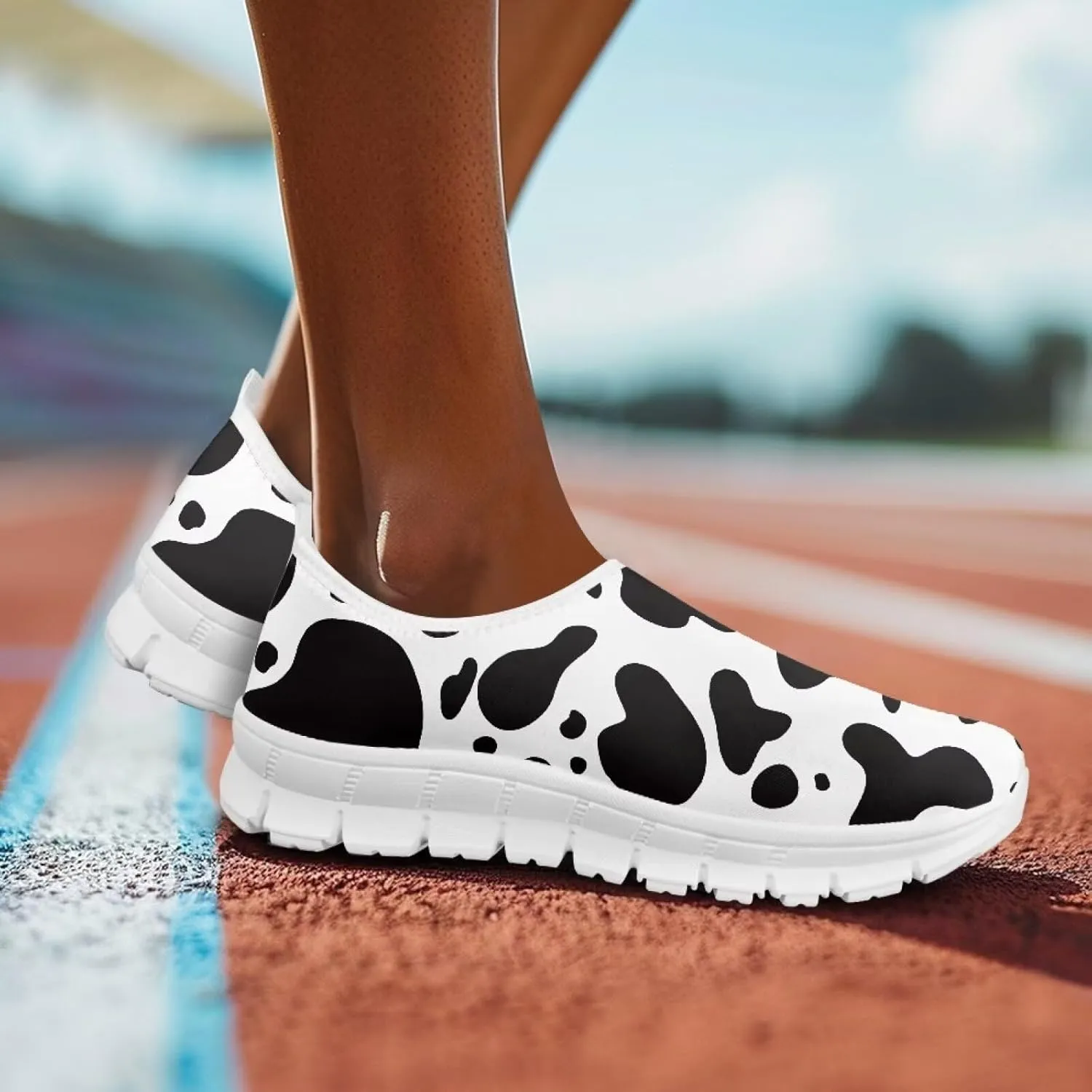 Women's Animal Print Slip On Shoes Low Cut Casual Walking Shoes Comfortable Outdoor Sports Running Flat Sneakers