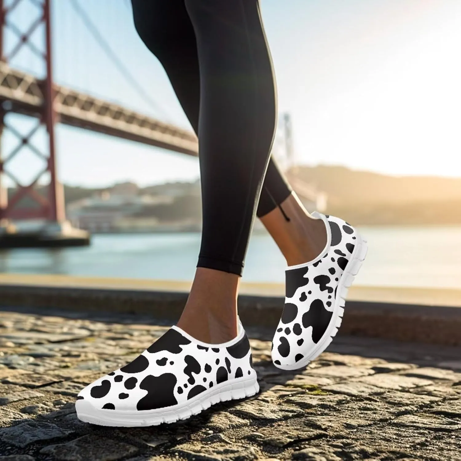 Women's Animal Print Slip On Shoes Low Cut Casual Walking Shoes Comfortable Outdoor Sports Running Flat Sneakers